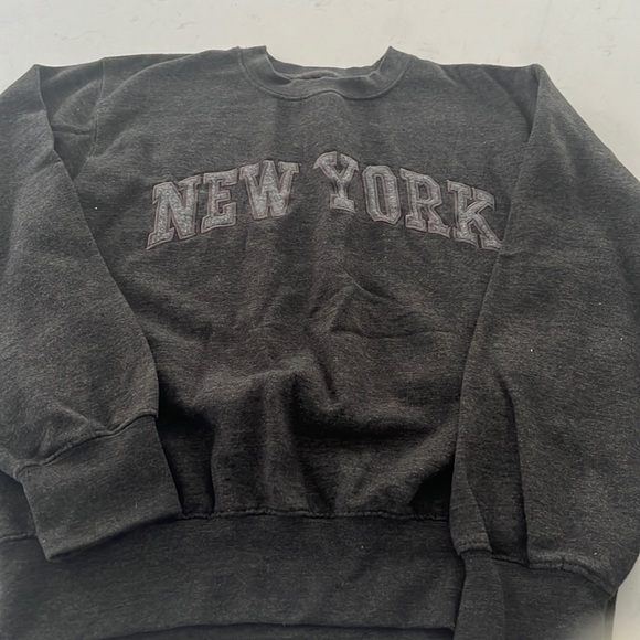 New York embroidered sweatshirt - Picture 1 of 5